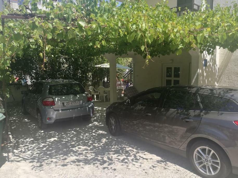 Apartments Iva I Marko Marina Exterior photo